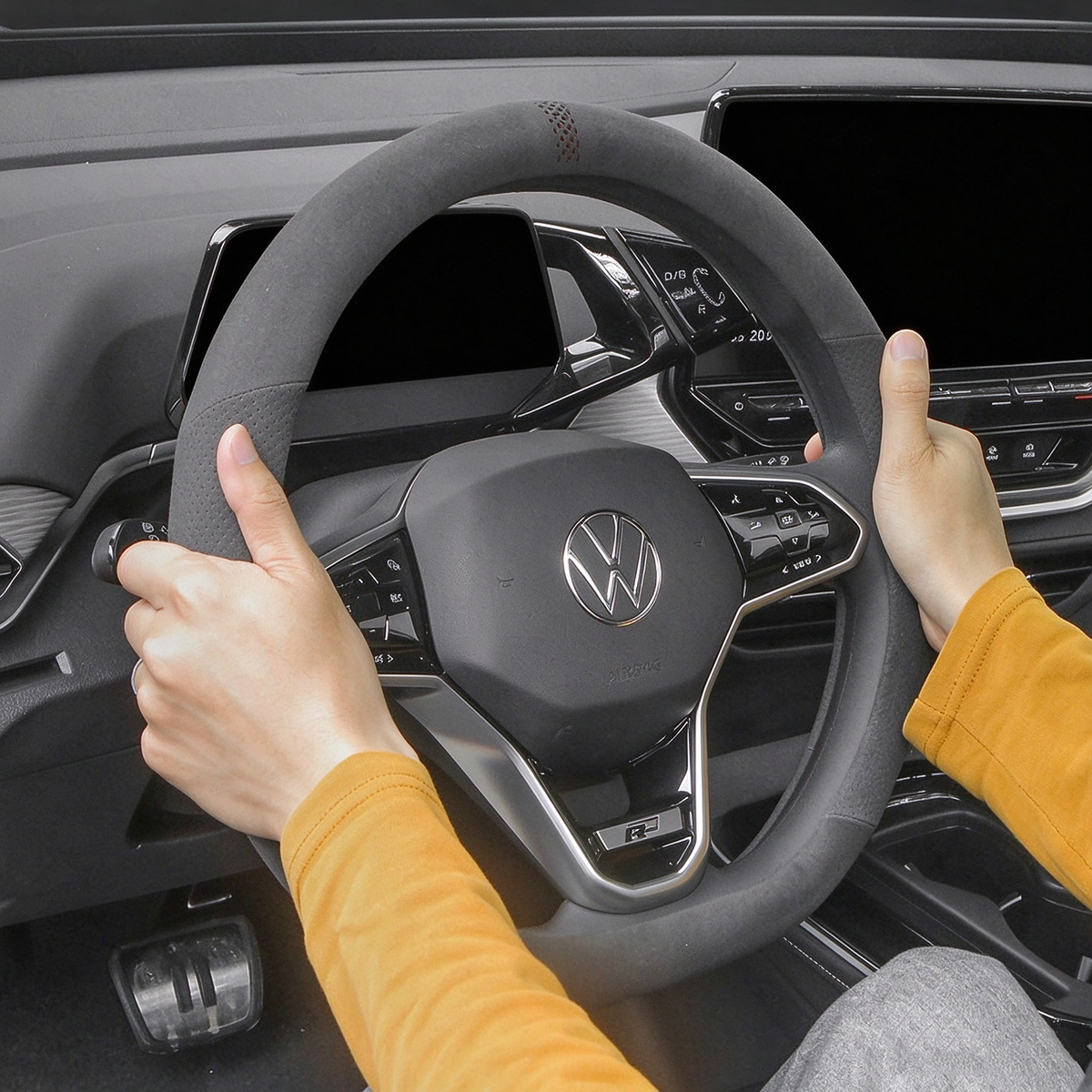 VW ID.3 ID.4 ID.6 ID.7 Suede Leather Steering Wheel Cover